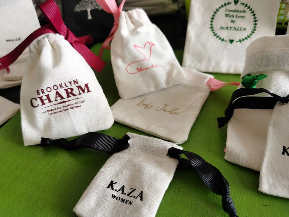 Piccoli sacchetti regalo in cotone bianco 5x7 cm 8x10 cm 9x12 cm Sacco bomboniera per caramelle per feste Borsa personalizzata con coulisse in mussola Custodia con logo per gioielli