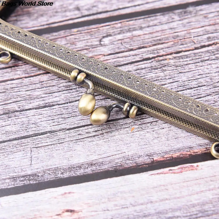 1PCS Bronzo FAI DA TE Borsa Manico Della Borsa di Monete Borse In Metallo Bacio Catenaccio di Blocco Telaio Nuovo di Modo Manico 8.5/10.5/12.5/15/16/18/20 centimetri