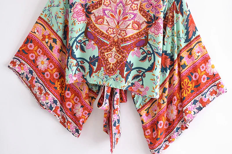 Happie Queens stampa floreale telai Kimono corto moda donna scollo a V maniche a pipistrello Robe Lady Boho Bikini Cover-up