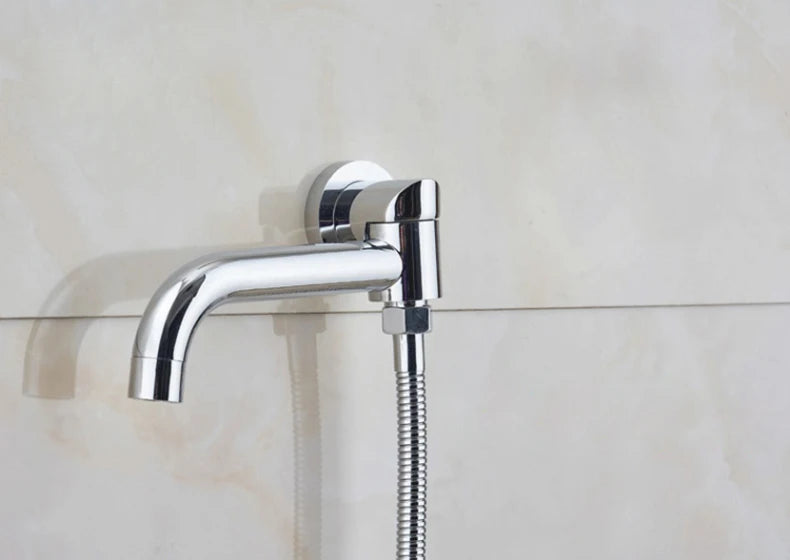 BECOLA Beccuccio per rubinetto a parete Beccucci quadrati e rotondi in ottone cromato/nero Accessori per rubinetti per doccia a cascata