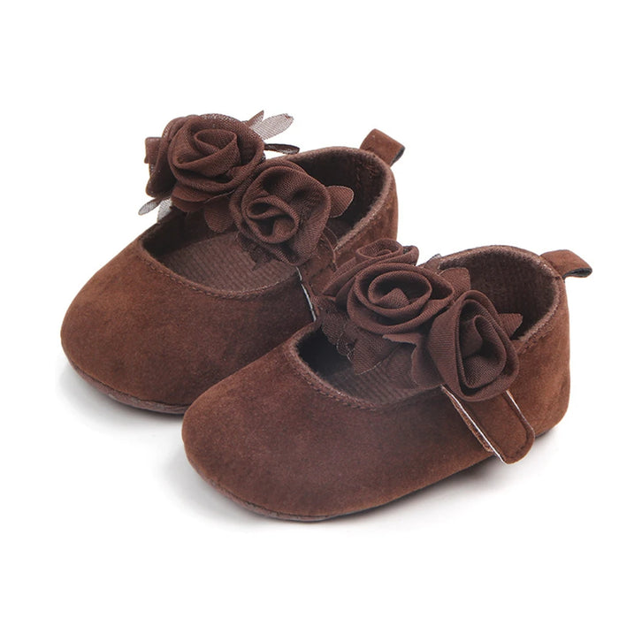 2025 nuove scarpe da bambino floreali carine per neonato ragazza da bambino scarpe da principessa suola morbida prewalker scarpe da bambino antiscivolo 0-18M