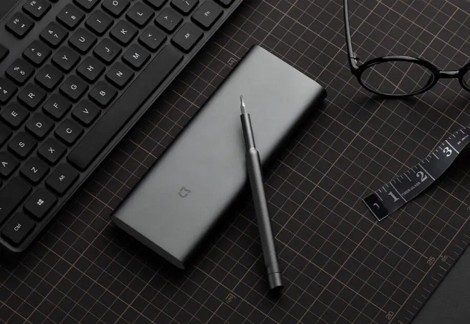 100% originale Xiaomi uso quotidiano cacciavite Kit Manua 24 punte magnetiche di precisione scatola di alluminio Set di cacciaviti fai da te Smart home