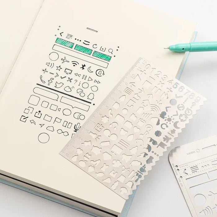 Righello cavo multifunzionale in acciaio inossidabile gatto Figura geometrica disegno stencil modelli righello in metallo Modello di diario strumento fai da te