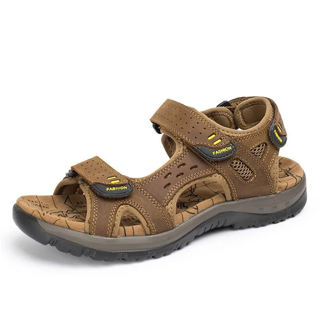 New Fashion Summer Leisure Scarpe da uomo Sandali da spiaggia Sandali in vera pelle di alta qualità Sandali da uomo morbidi di grandi dimensioni Taglia 38-48