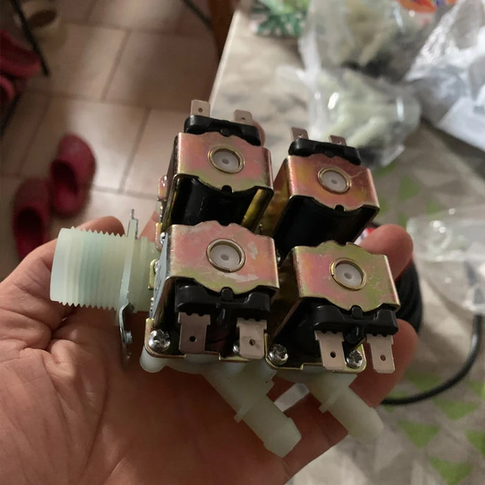 DN20 DC 12V G3/4 "1 in 4 Out valvola elettromagnetica in plastica normalmente chiusa valvola di scarico dell'acqua solenoide elettrico di ingresso dell'acqua