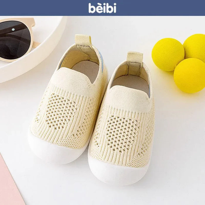 2024 estate nuovo bambino suola morbida rete antiscivolo traspirante fresco carino ragazzi e ragazze comode tutte le partite per il tempo libero scarpe da bambino