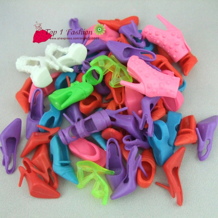 Il trasporto libero 10 pz/set modello misto colore misto moda tacchi sandali scarpe per la bambola Barbie