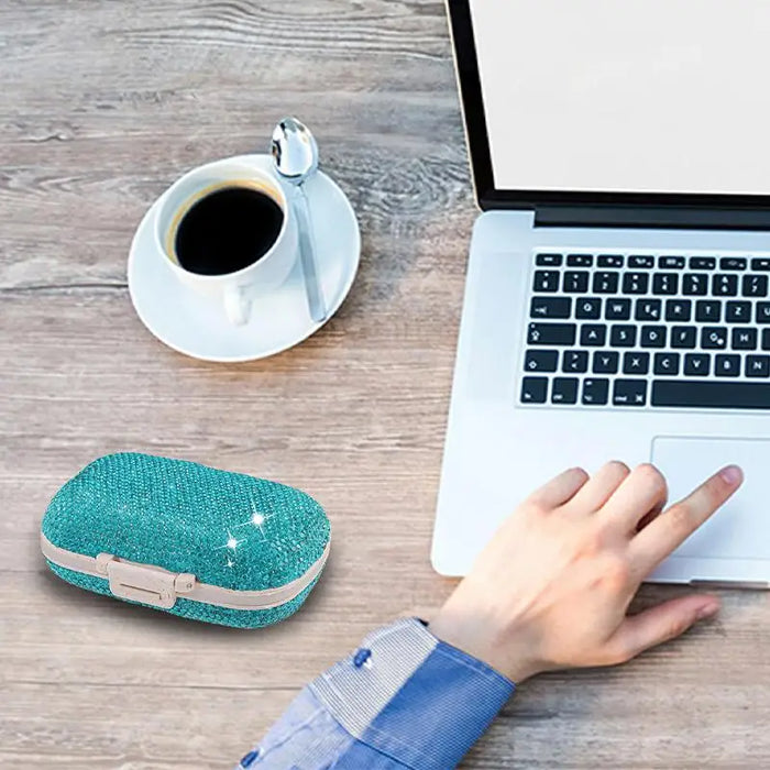 1PC Pill Organizer con 175 etichette medicinali 8 scomparti Travel Essentials portapillole Mini Organizer per farmaci con strass