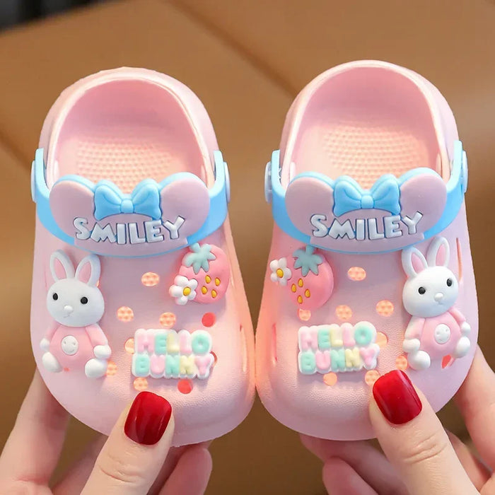2025 Sandali estivi per bambina Pantofole simpatico cartone animato Neonato Bagno interno Scarpe antiscivolo Sandali da spiaggia per neonato