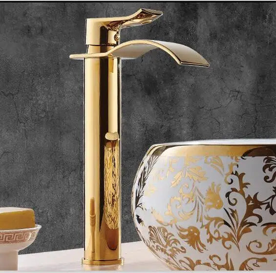 Rubinetto per lavabo rubinetto per cascata in oro e bianco rubinetto per bagno in ottone rubinetto per lavabo da bagno rubinetto per miscelatore rubinetto per lavabo caldo e freddo