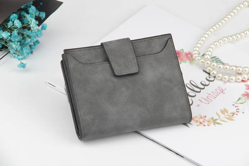 2024 Portafoglio da donna in pelle Hasp Portamonete piccolo e sottile Portafogli da donna Porta carte Portafogli di marca di lusso Borsa di design