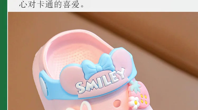 2025 Sandali estivi per bambina Pantofole simpatico cartone animato Neonato Bagno interno Scarpe antiscivolo Sandali da spiaggia per neonato
