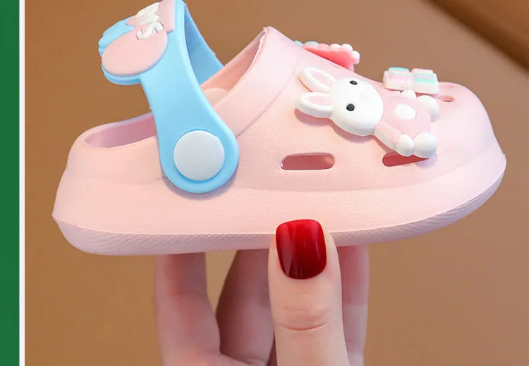 2025 Sandali estivi per bambina Pantofole simpatico cartone animato Neonato Bagno interno Scarpe antiscivolo Sandali da spiaggia per neonato