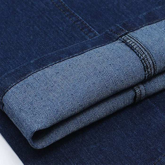 Jeans elasticizzati di nuovo arrivo per uomo Primavera Autunno Pantaloni casual in denim con vestibilità regolare in cotone di alta qualità maschile Pantaloni larghi blu scuro