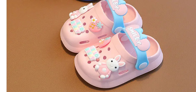 2025 Sandali estivi per bambina Pantofole simpatico cartone animato Neonato Bagno interno Scarpe antiscivolo Sandali da spiaggia per neonato