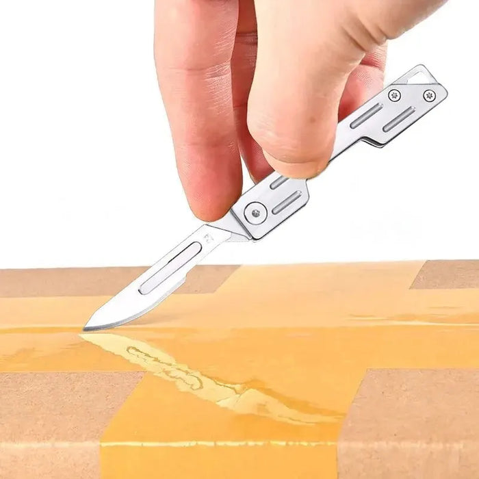 Coltello pieghevole coltello da tasca in acciaio inossidabile con 9 lame sostituibili, coltello da Hobby affilato Kit di coltelli artigianali