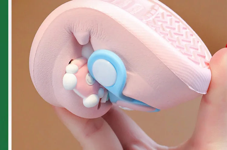 2025 Sandali estivi per bambina Pantofole simpatico cartone animato Neonato Bagno interno Scarpe antiscivolo Sandali da spiaggia per neonato