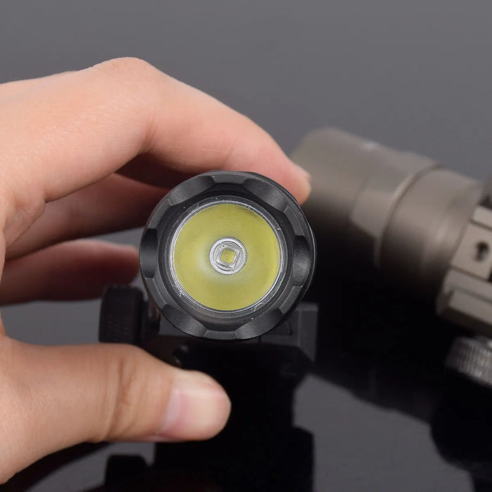 Tattico Surefire M300 M300A MINI Scout Luce Fucile Caccia Torcia A LED Airsoft Arma Pistola Luce Lanterna Torcia AR15 HK416
