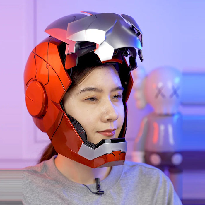 Nuovo AutoKing 1:1 Mk5 Iron Man Casco Cosplay Controllo Vocale Occhi con Modello di Luce Giocattoli per Adulti Elettrico Indossabile Regalo Di Natale